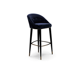 A mainstay for the season for both palettes, Navy Peony is a dependable and an anchoring shade. 